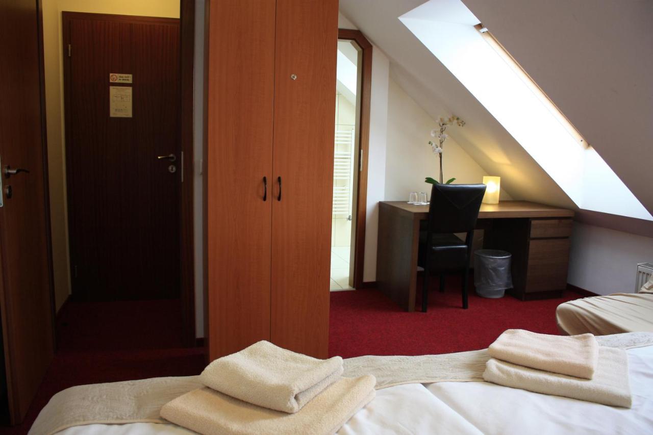 Hotel Premier ترنافا المظهر الخارجي الصورة